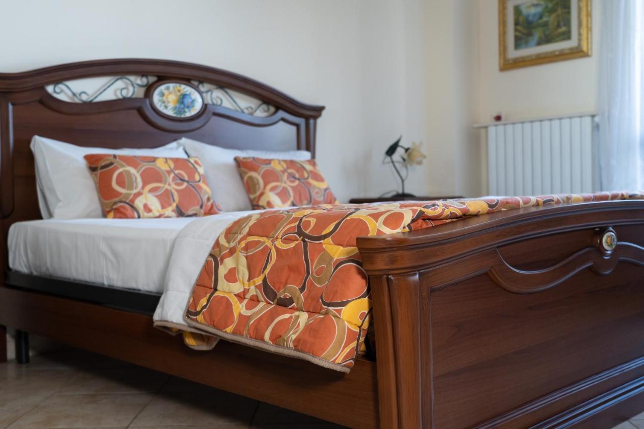 Elle Dimore By Cda Accommodation Lecce Exterior photo